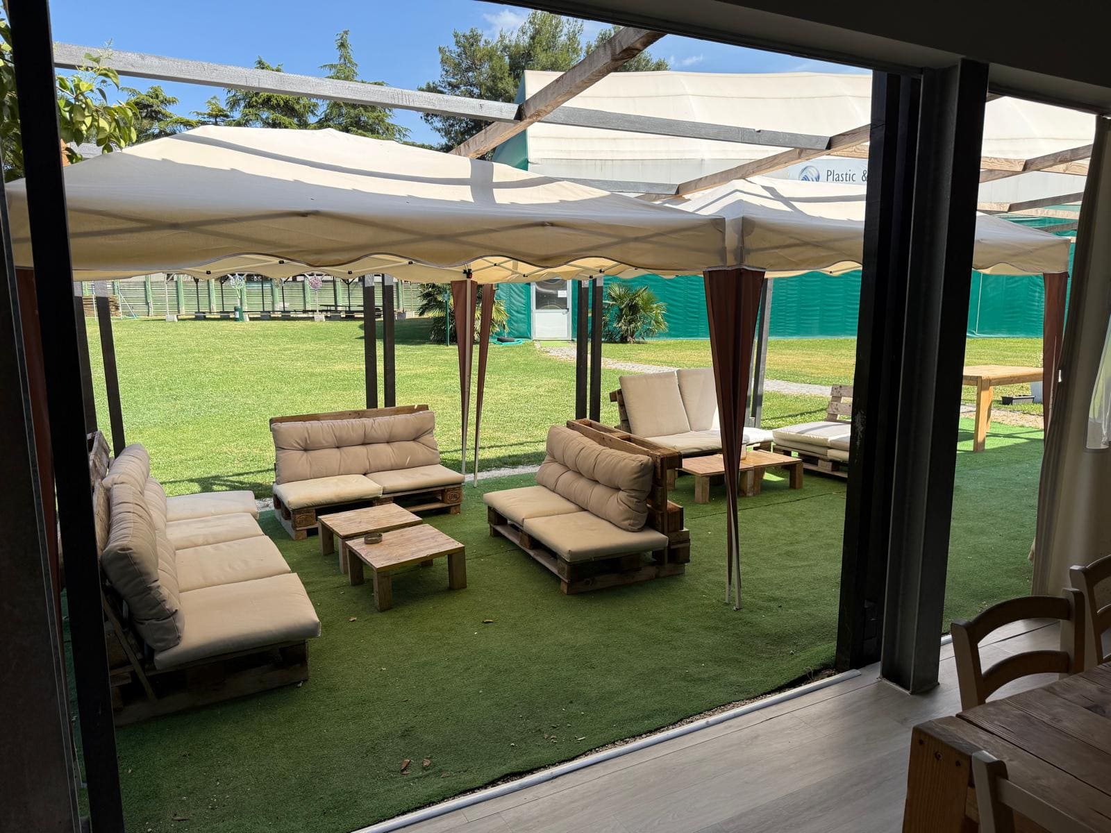 Area esterna lounge MTA