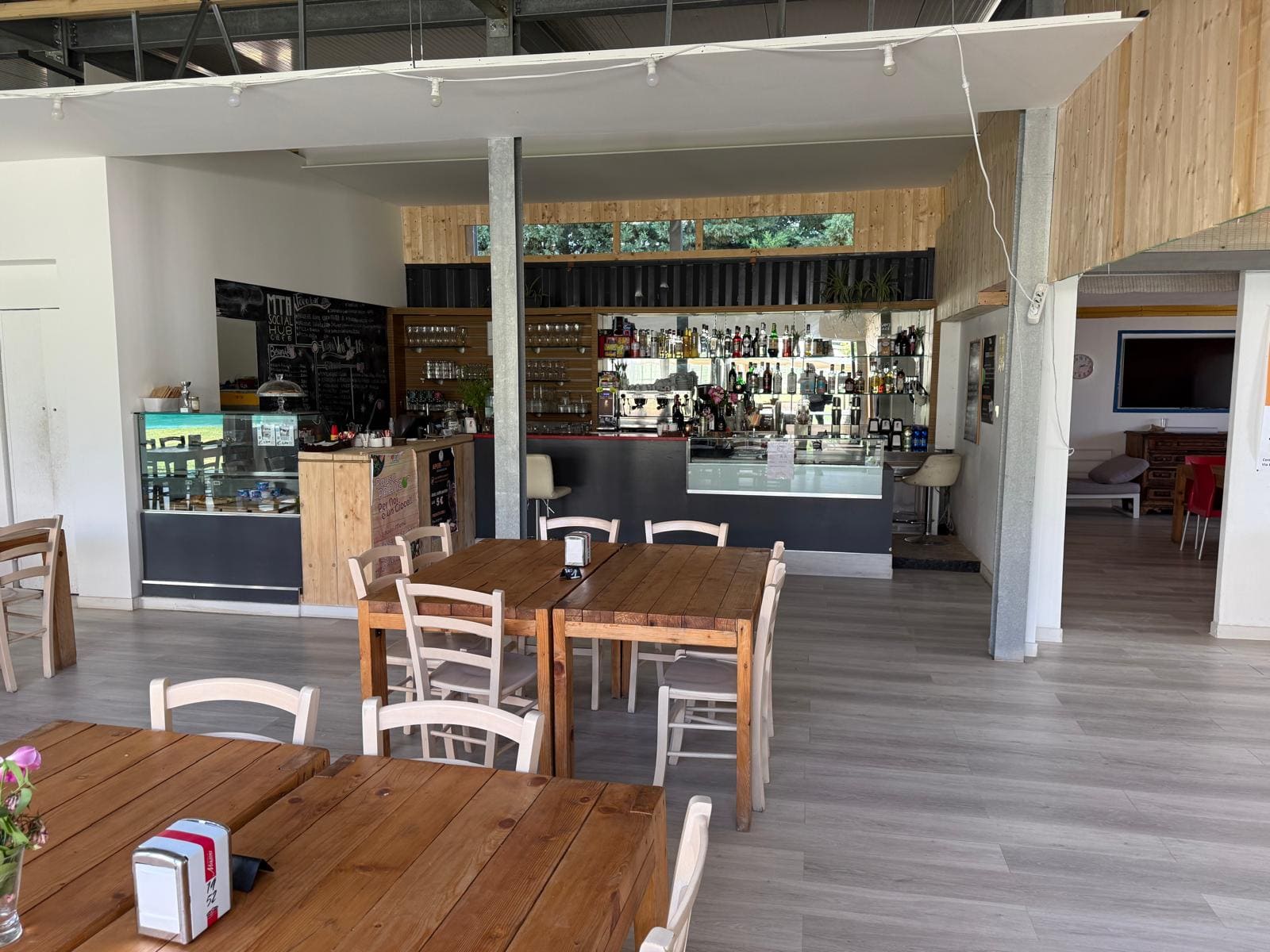 Bar e bancone MTA Social HUB